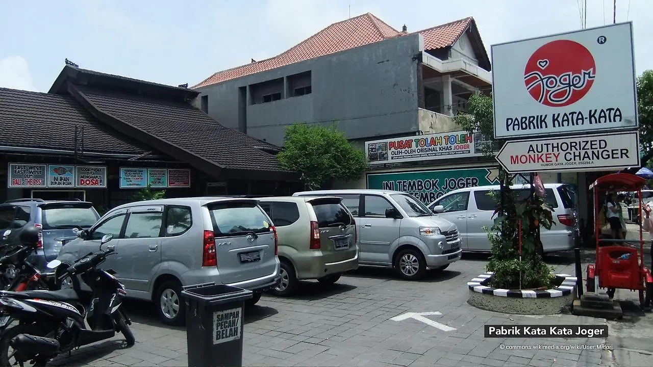 Zen Rooms Legian Corner Kuta  Hotel