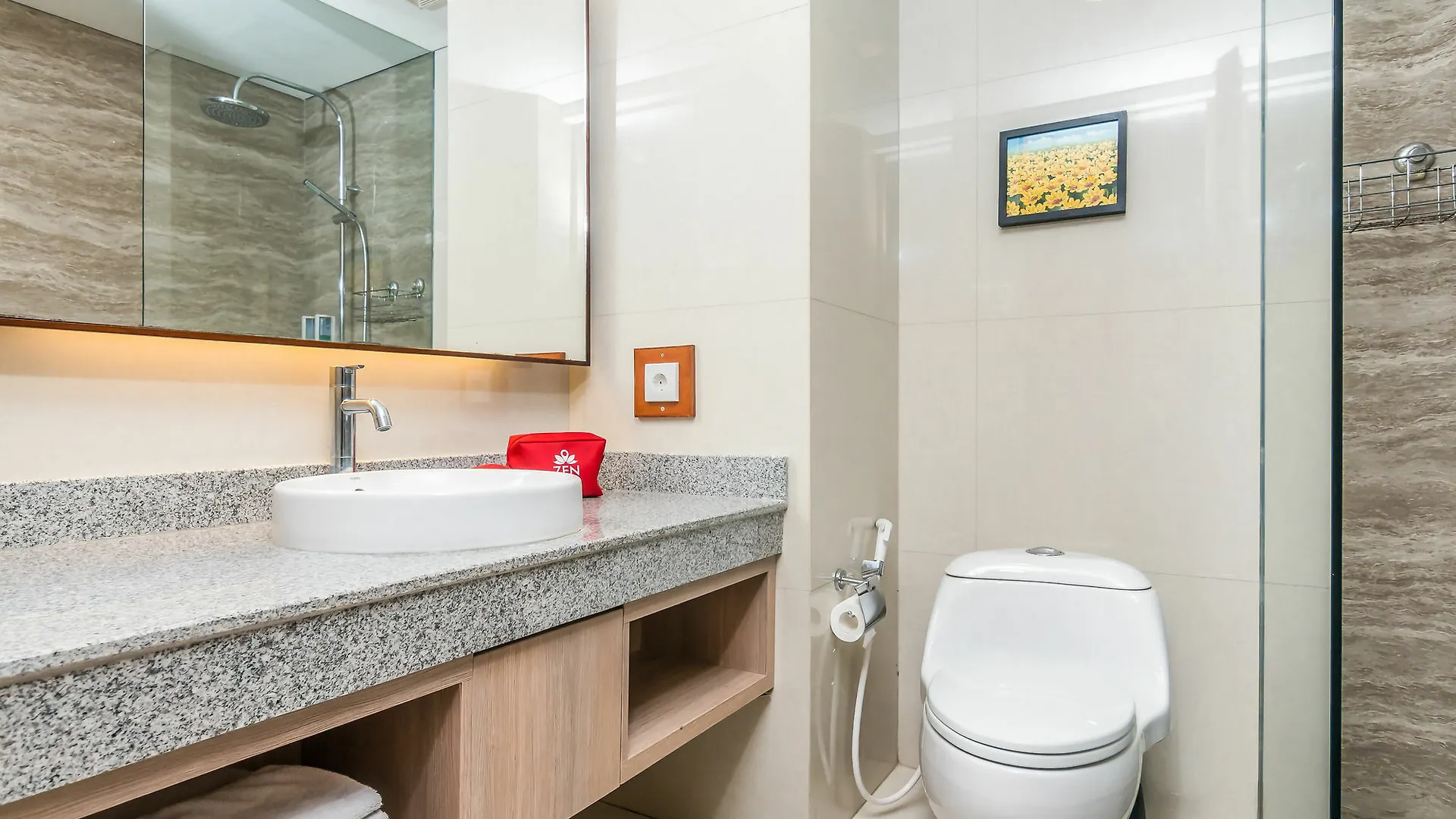 *** Hotel Zen Rooms Legian Corner Kuta  Indonesia